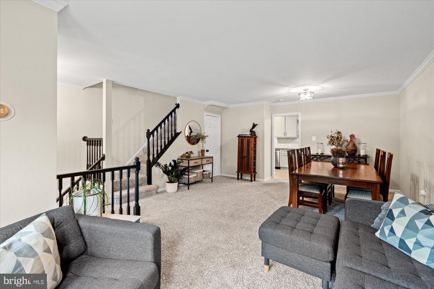 32 Carriage House Circle photo 4