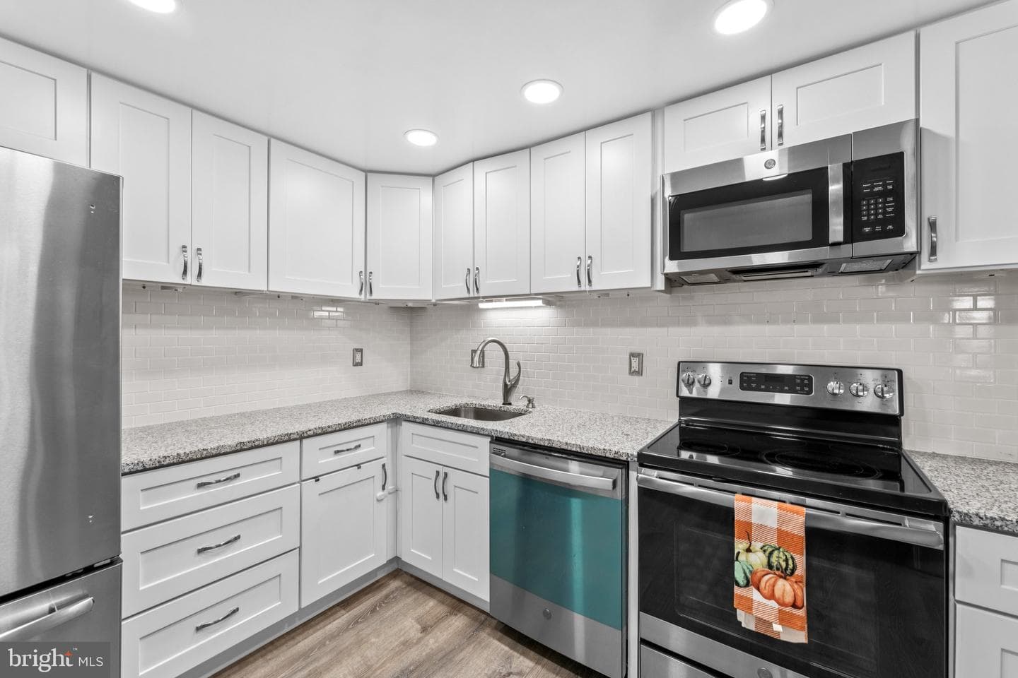 6300 Stevenson Avenue #610 photo 10