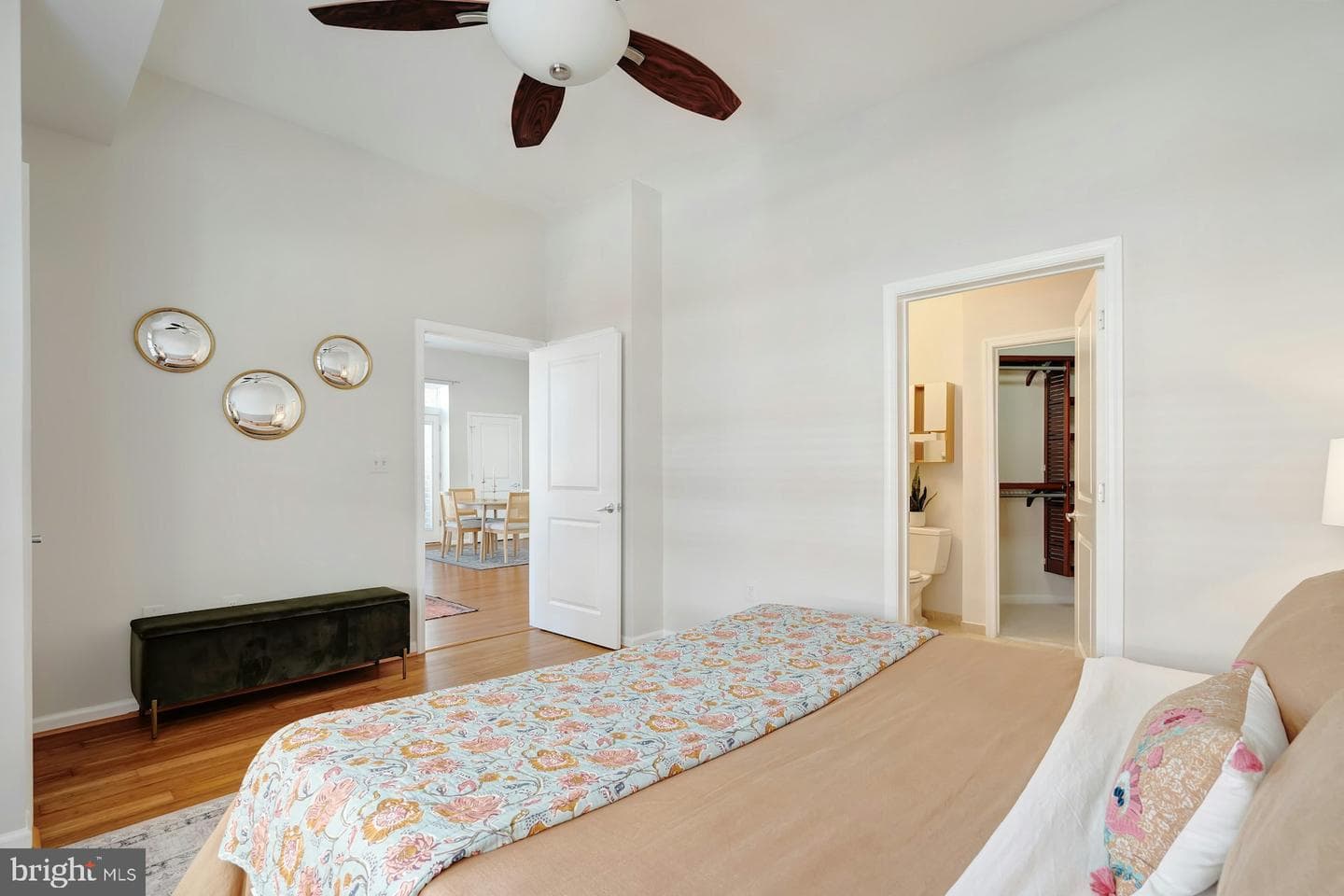 309 Holland Lane #126 photo 26
