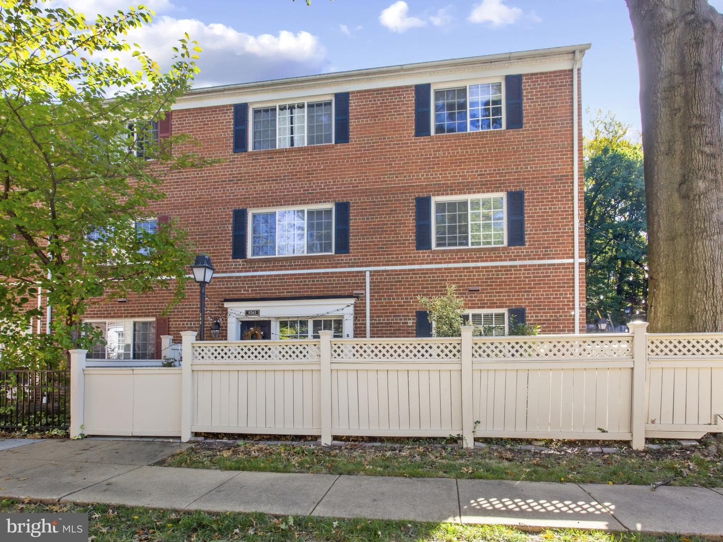 1267 N Van Dorn Street photo 3