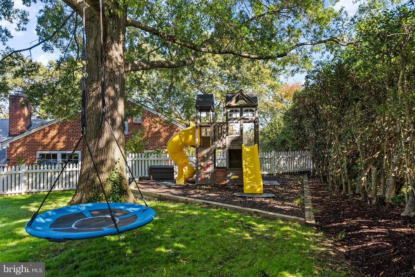 205 Vassar Place photo 33