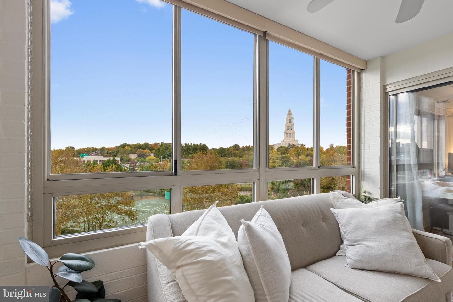 2151 Jamieson Avenue #601 photo 3