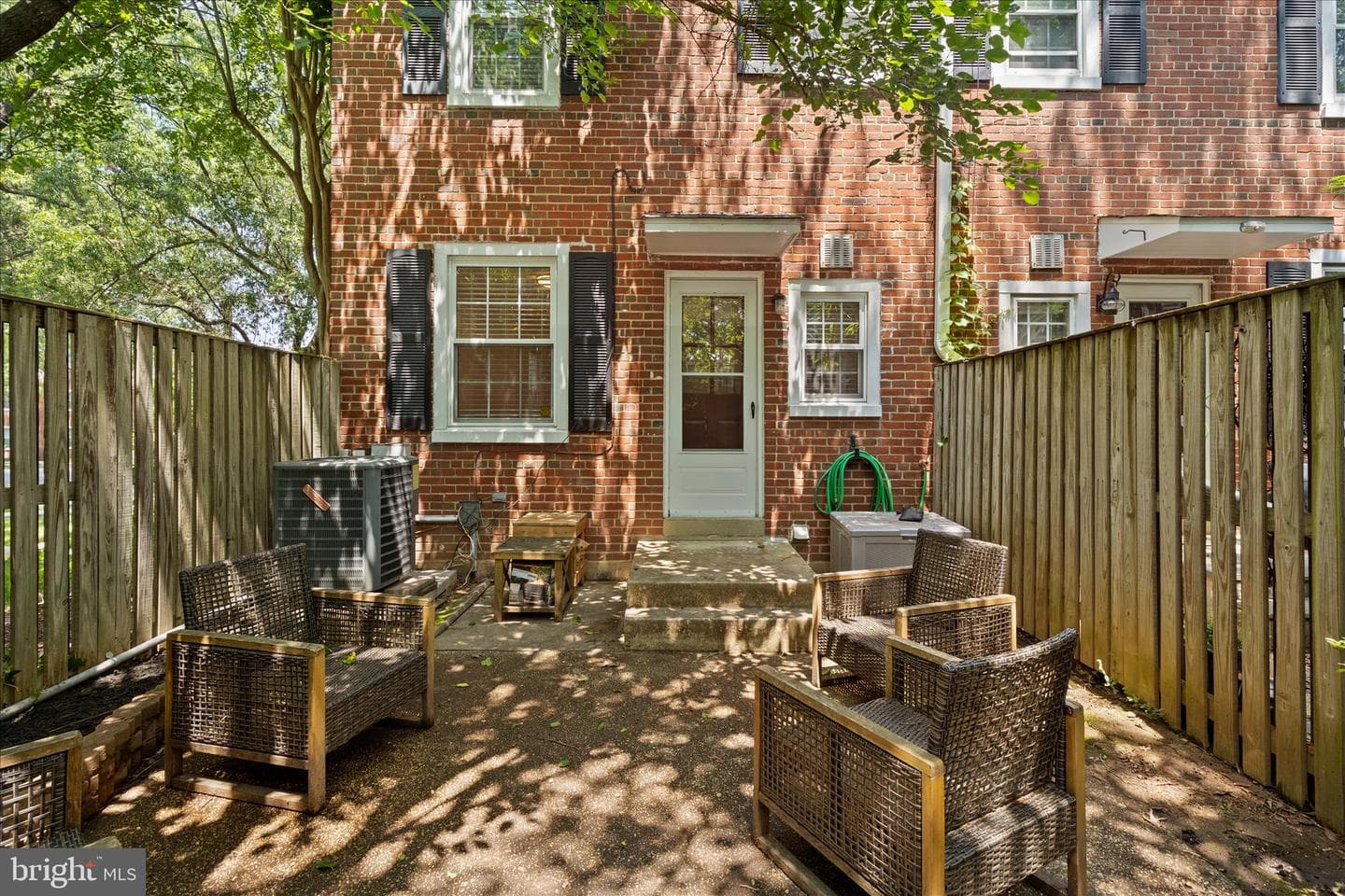 2990 S Columbus Street photo 25