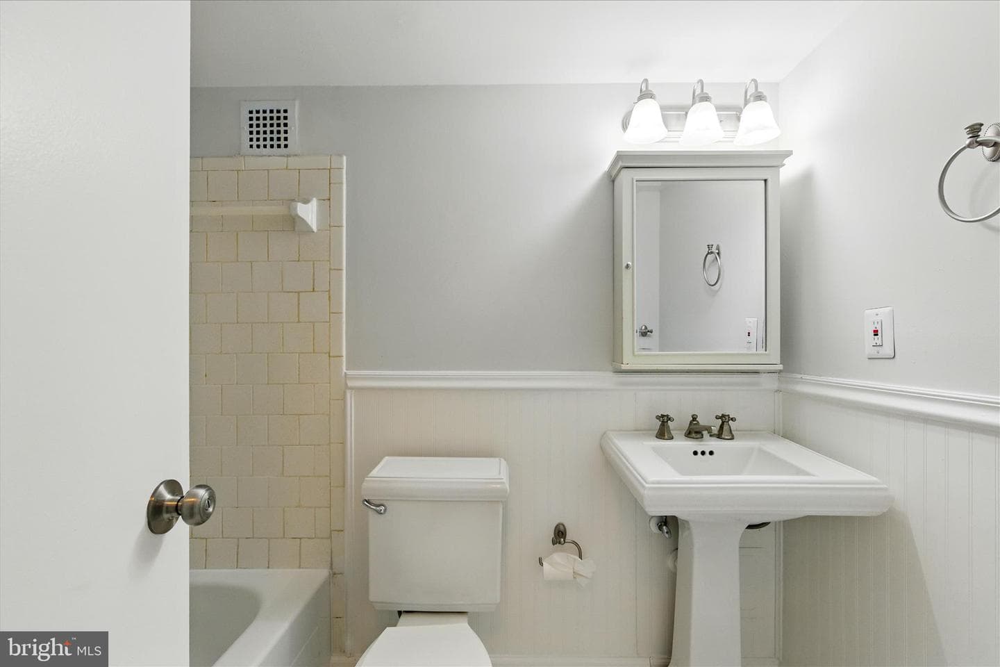 1225 Martha Custis Drive #919 photo 15
