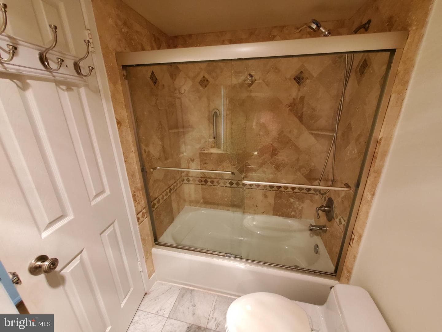 203 Yoakum Parkway #1807 photo 20