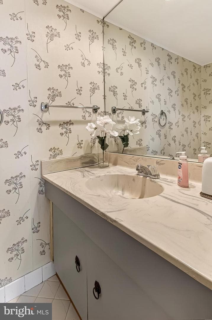 301 N Beauregard St # 1608 photo 20