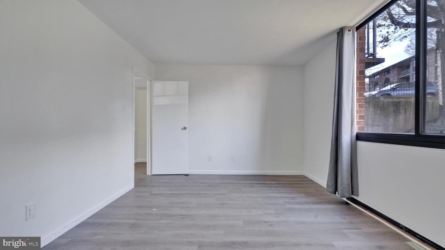 487 N Armistead Street #101 photo 9