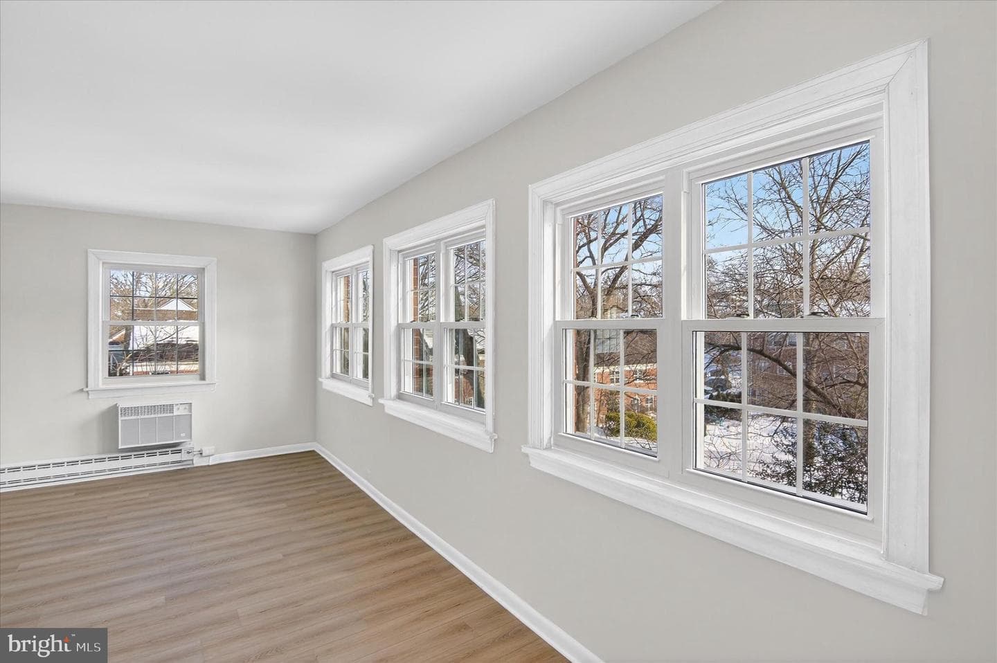 3129 Martha Custis Dr photo 8