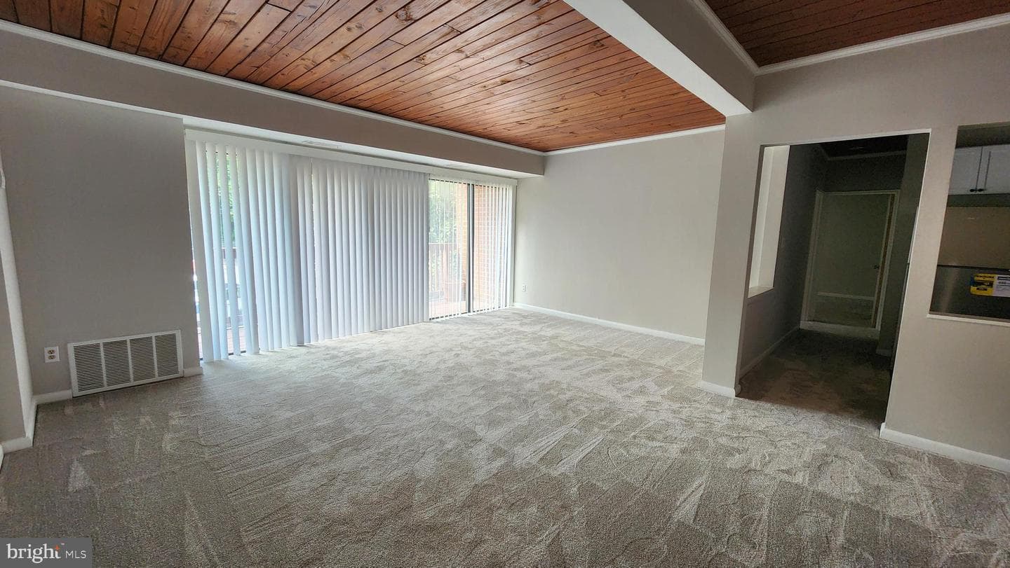 53 Skyhill Road #301 photo 2