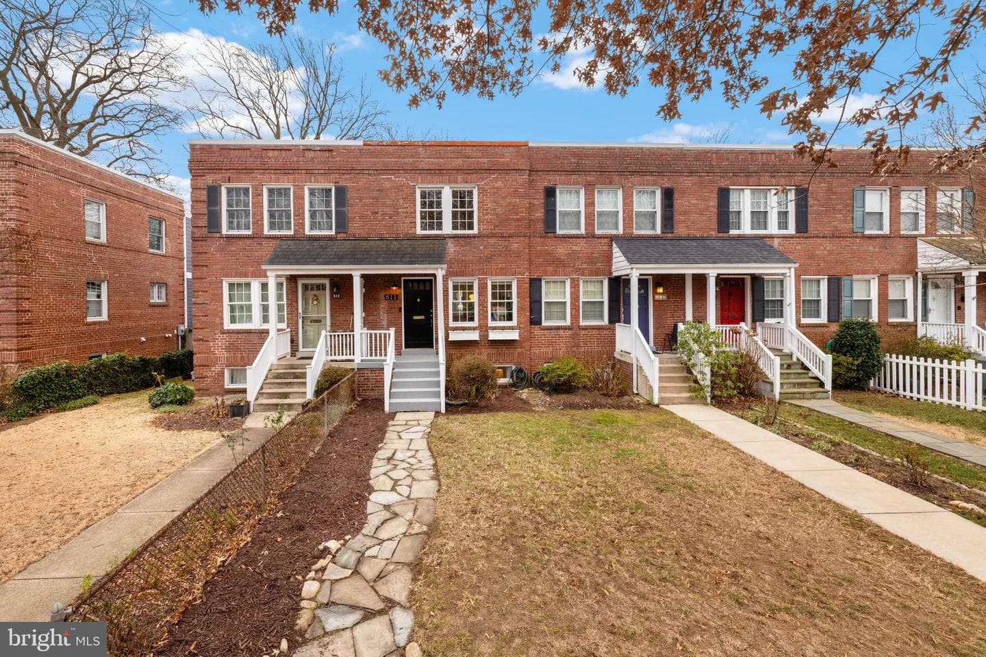 511 E Nelson Avenue photo 34
