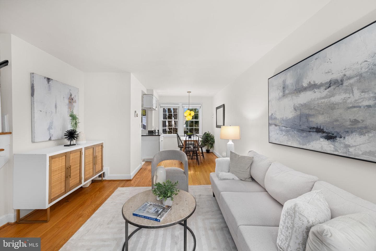 511 E Nelson Avenue photo 4