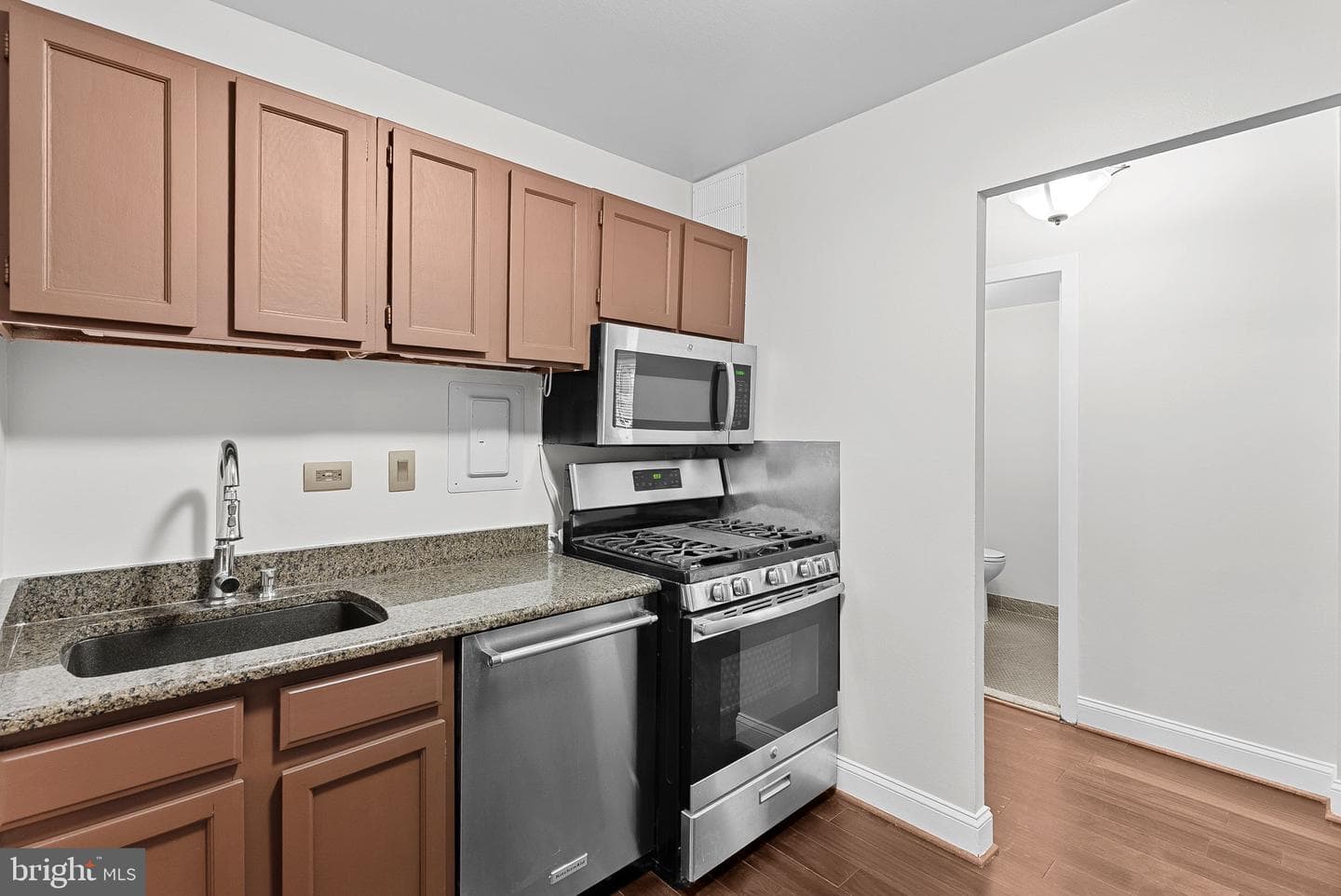 5340 Holmes Run Parkway #107 photo 11