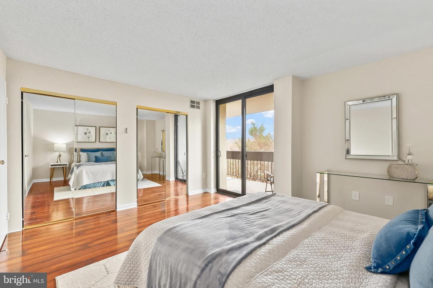 5300 Holmes Run Parkway #410 photo 20