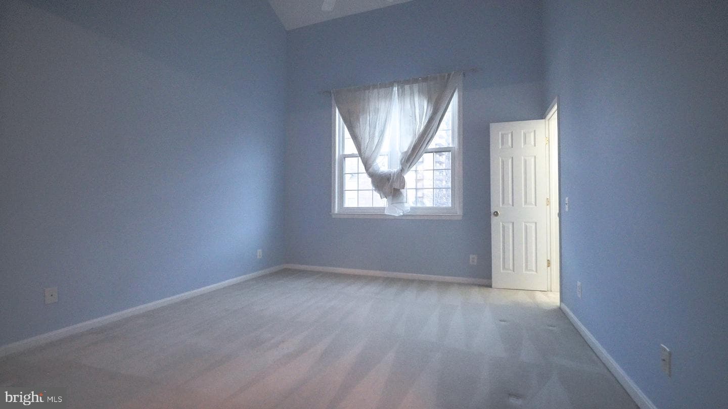 6012 Ricketts Walk photo 10
