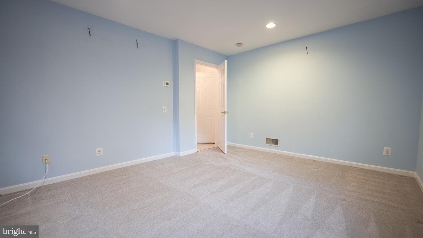 6012 Ricketts Walk photo 14