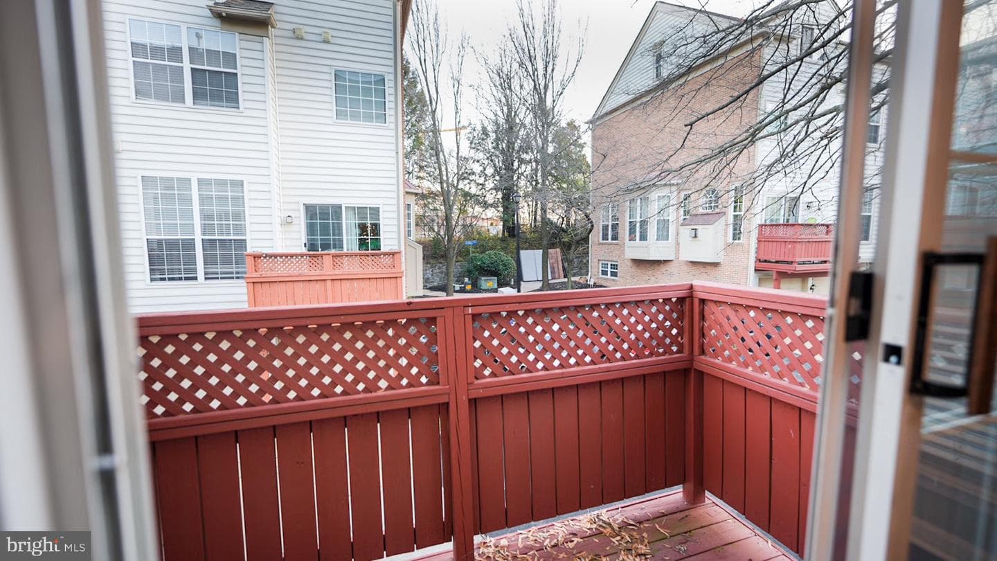 6012 Ricketts Walk photo 6