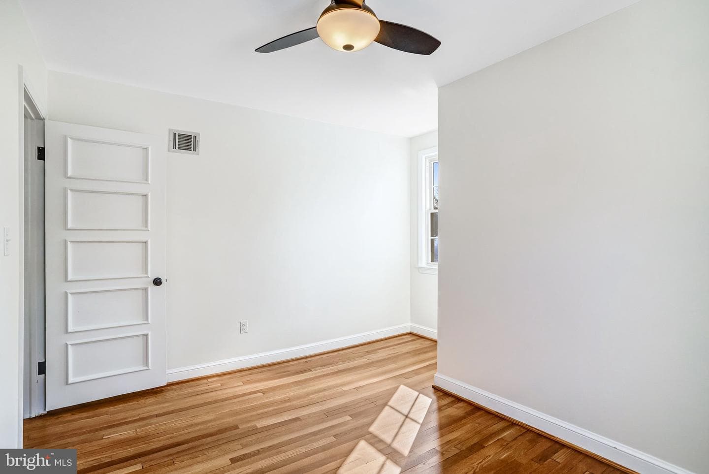 2708 Sycamore Street photo 34
