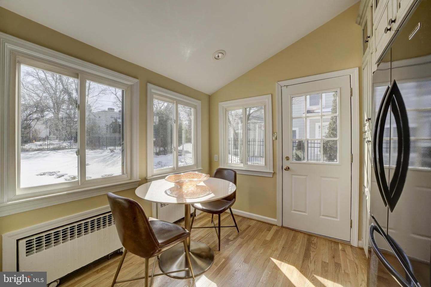 808 Enderby Drive photo 17