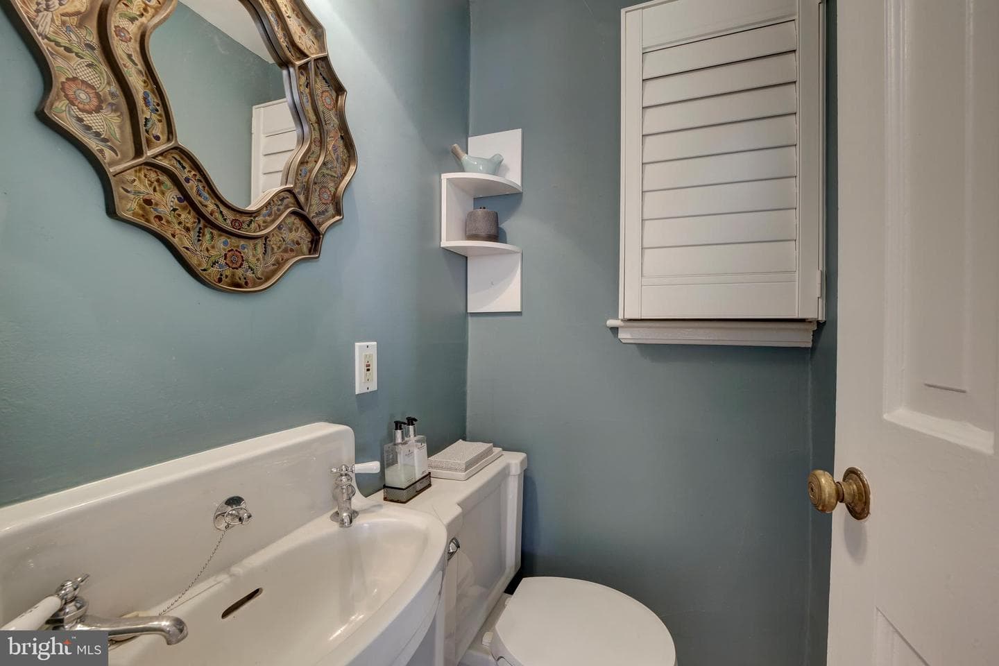 808 Enderby Drive photo 26
