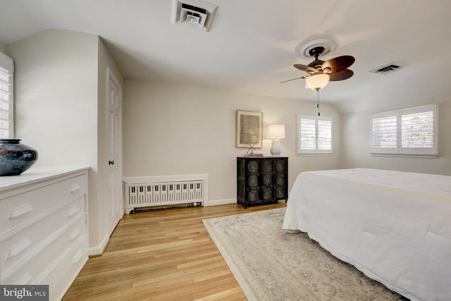 808 Enderby Drive photo 30