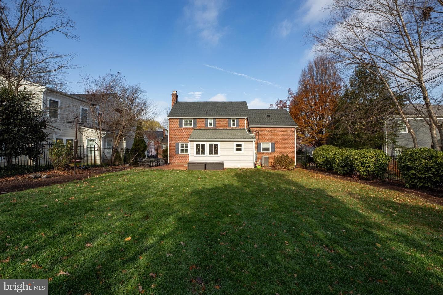 808 Enderby Drive photo 5