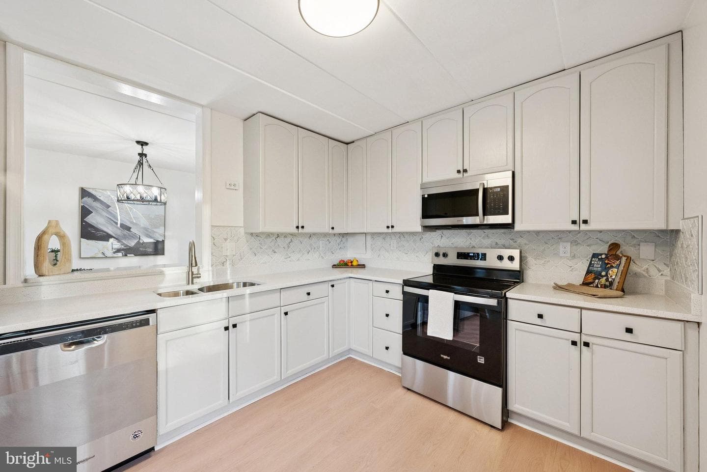100 Roberts Lane #300 photo 6