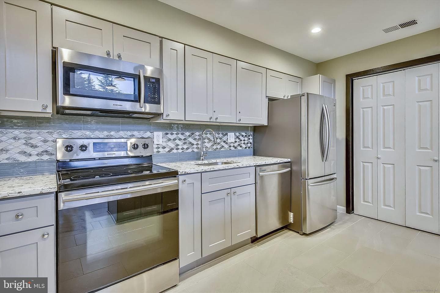 801 N Howard Street #303 photo 42