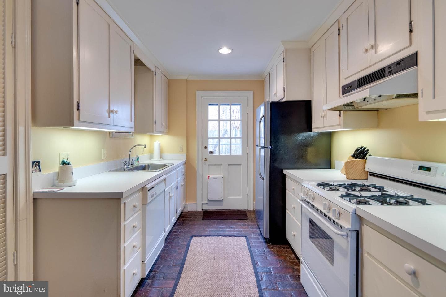 307 N Saint Asaph Street photo 13