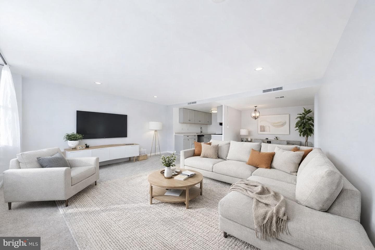 4600 Duke Street #413, Alexandria