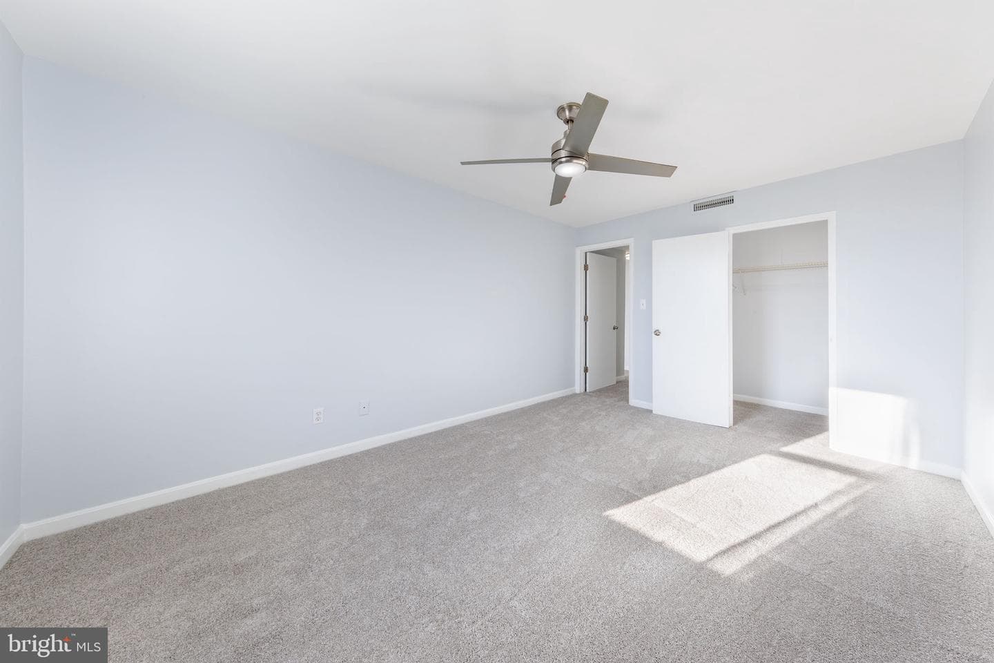 4600 Duke Street #413 photo 29