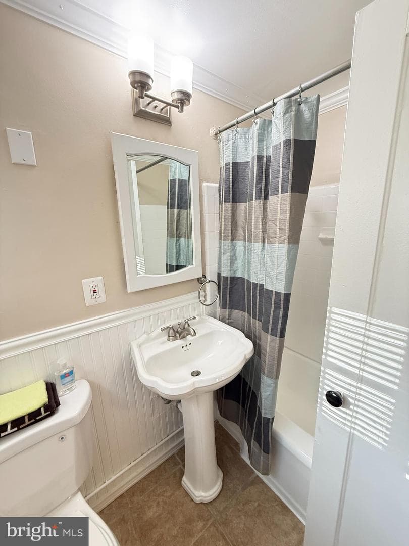 3516 Martha Custis Drive photo 8