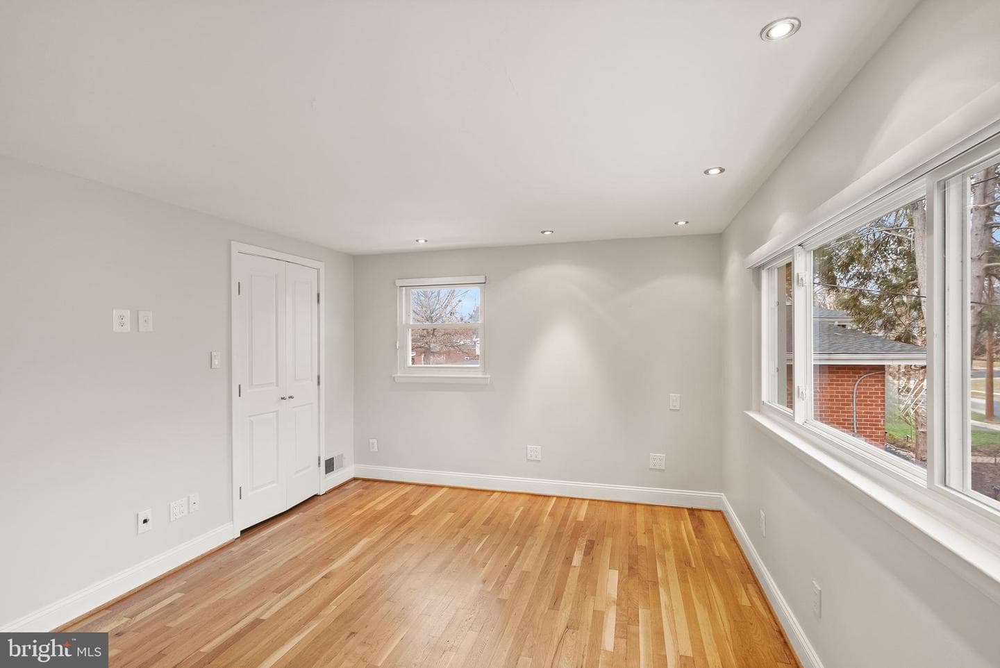 5004 Regency Place photo 13