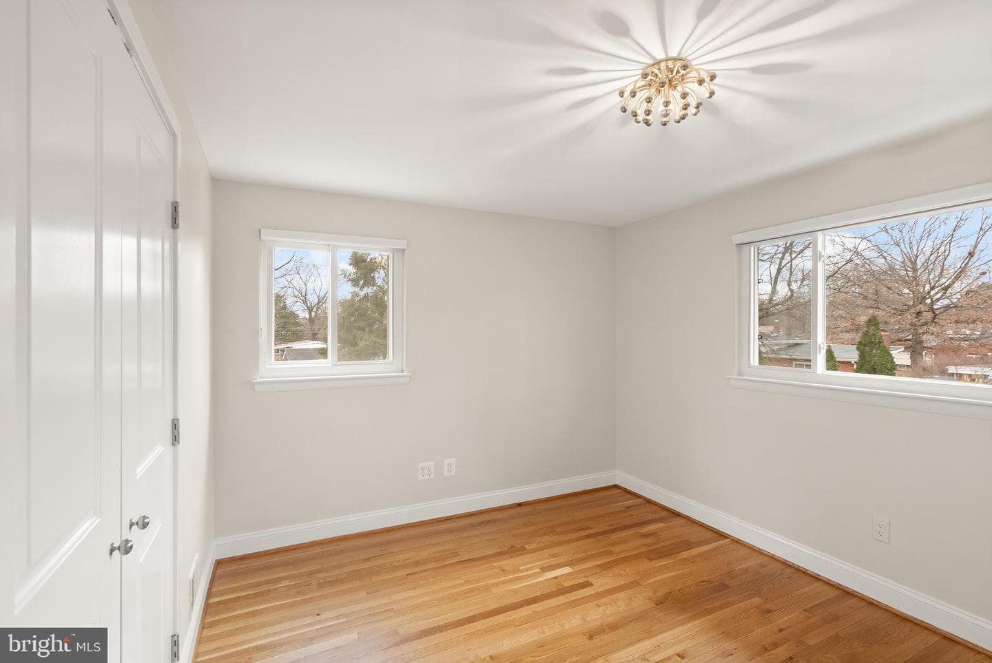 5004 Regency Place photo 17