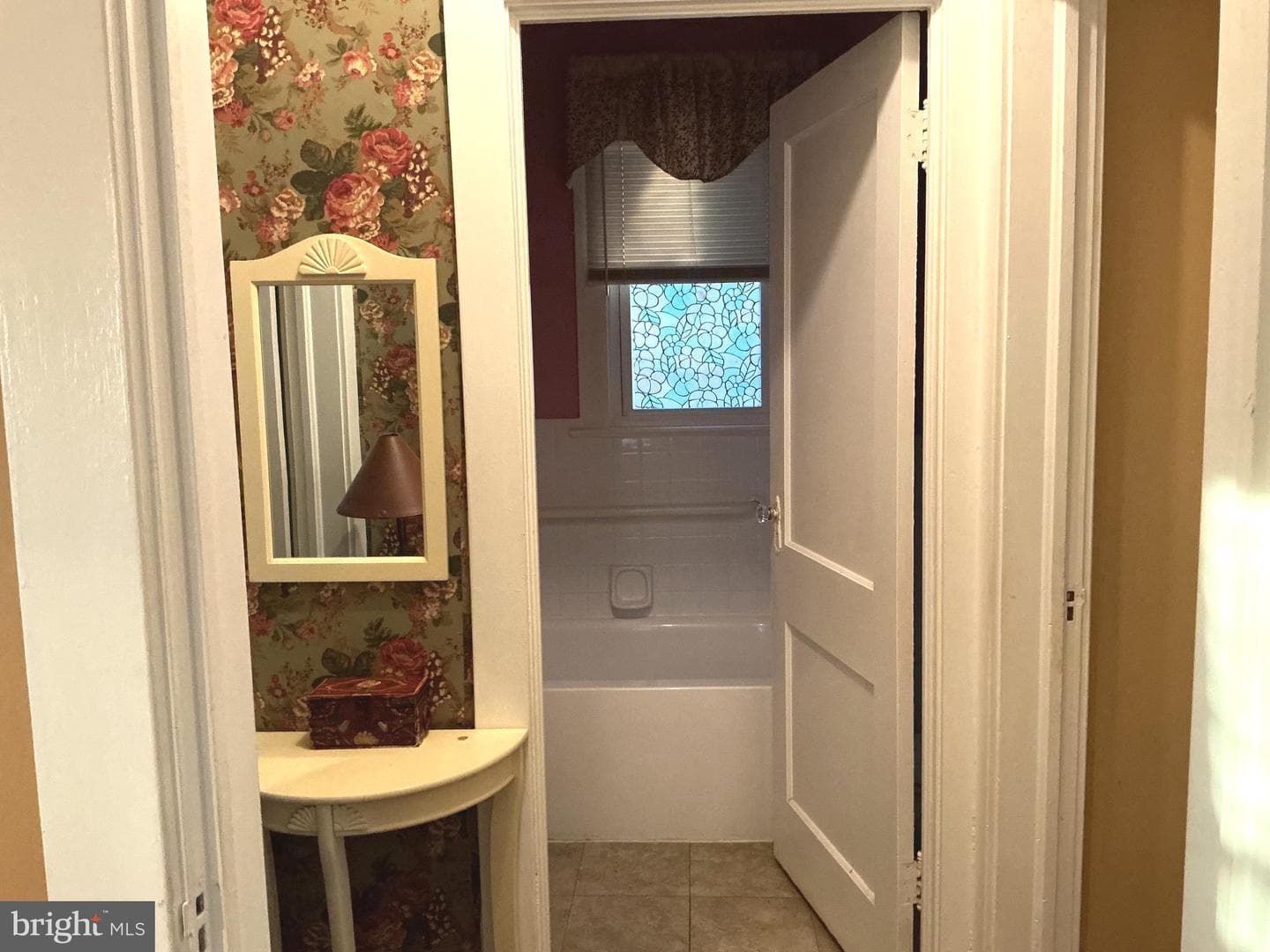 520 E Mount Ida Avenue photo 8