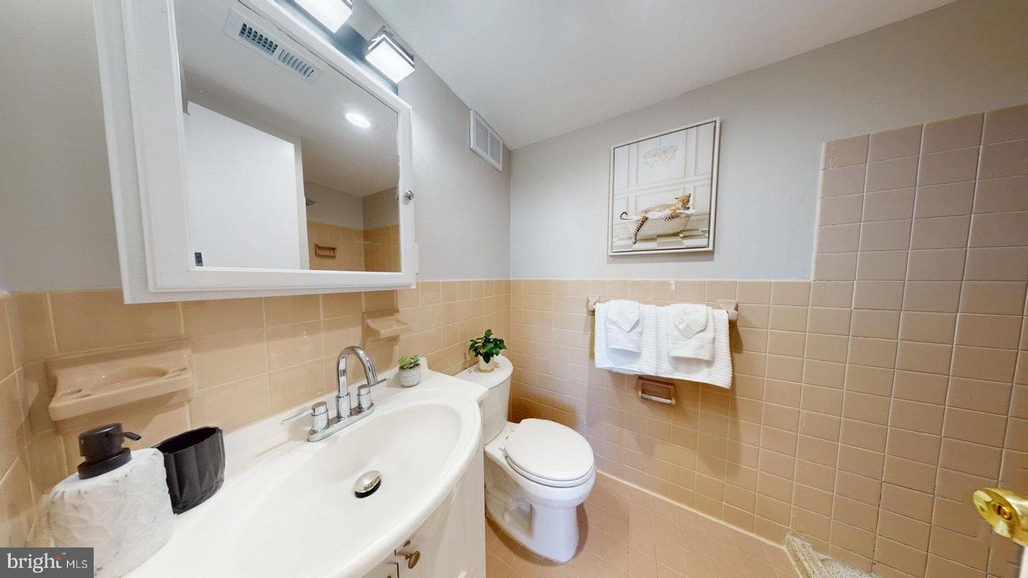 5340 Holmes Run Parkway #1215 photo 21
