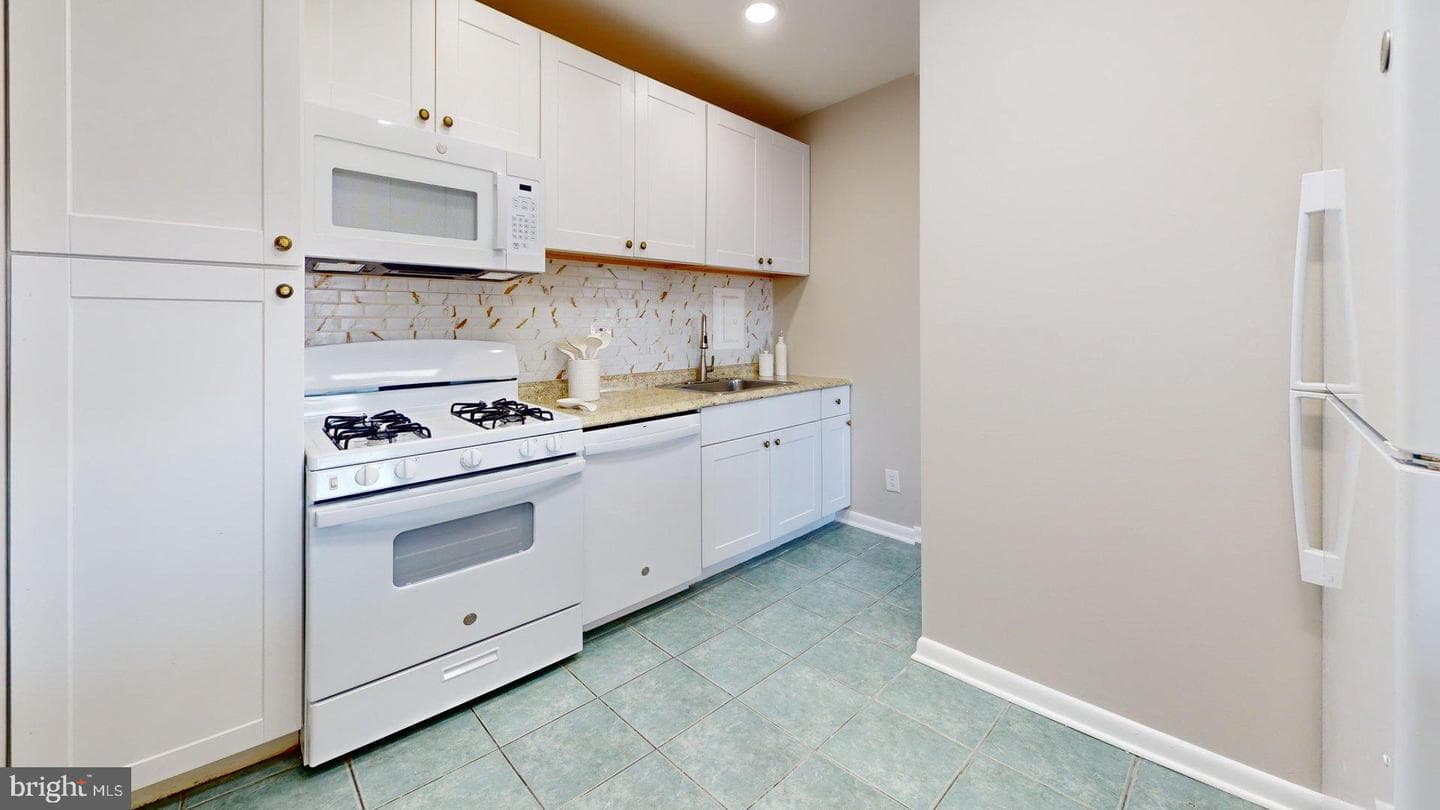 5340 Holmes Run Parkway #1215 photo 61