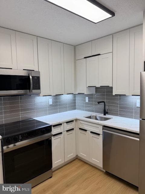 205 Yoakum Parkway #1016 photo 7
