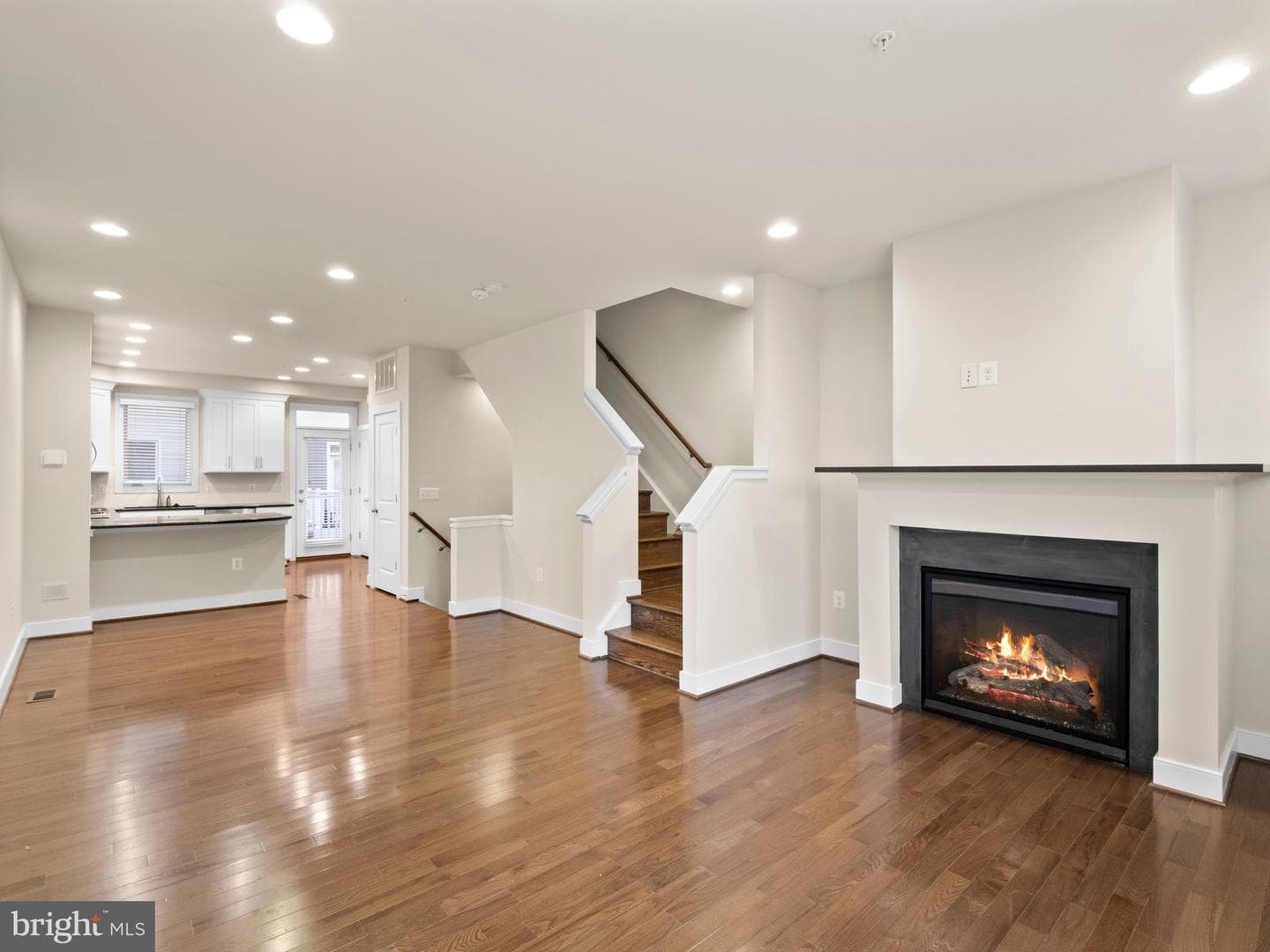 918 Pete Jones Way photo 14