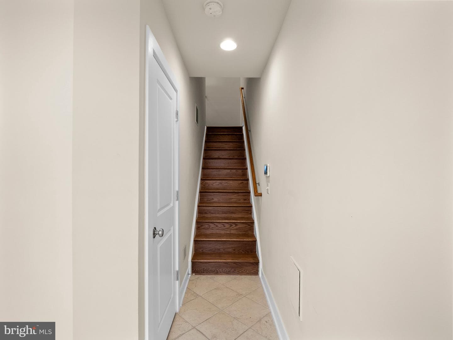918 Pete Jones Way photo 4