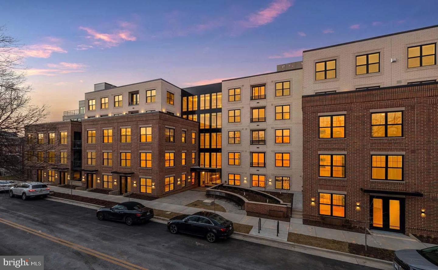 811 N Columbus Street #413 photo 3