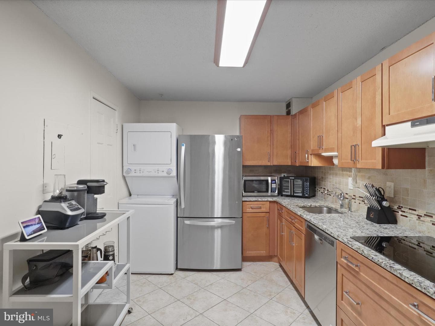 205 Yoakum Parkway #1020 photo 13
