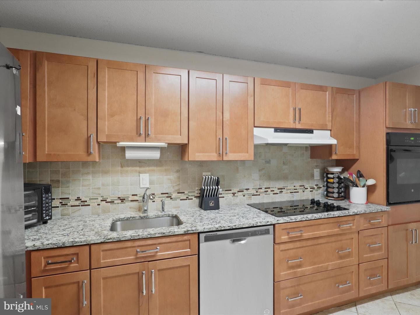 205 Yoakum Parkway #1020 photo 14