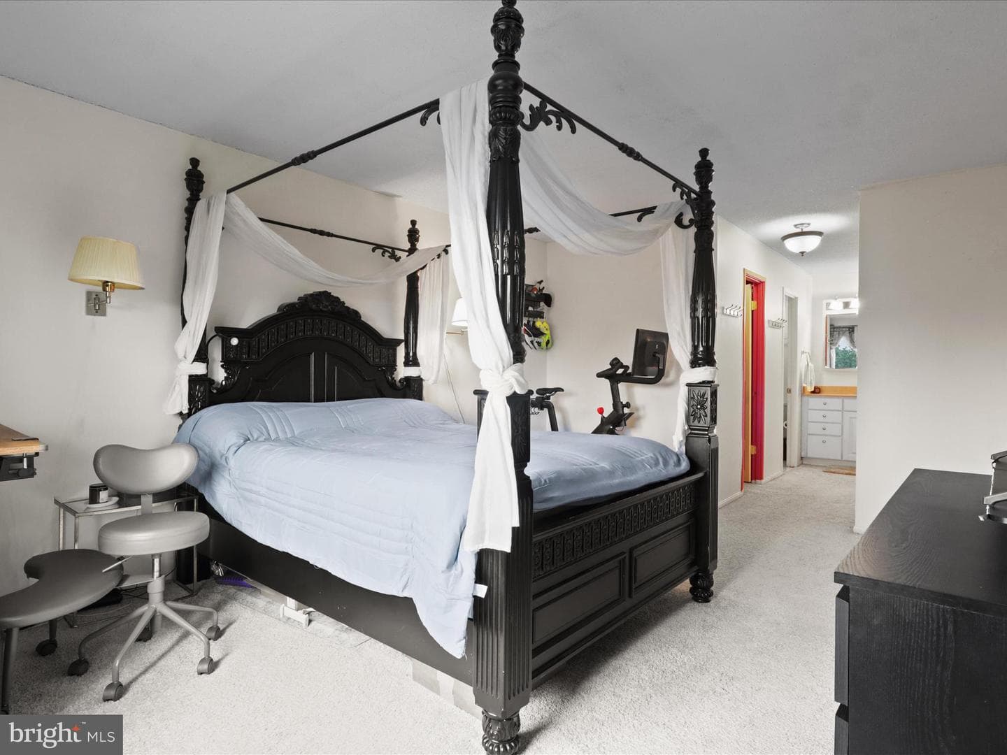 205 Yoakum Parkway #1020 photo 17