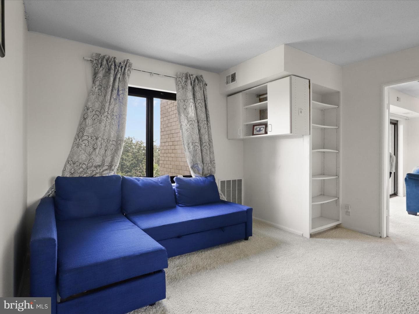 205 Yoakum Parkway #1020 photo 21