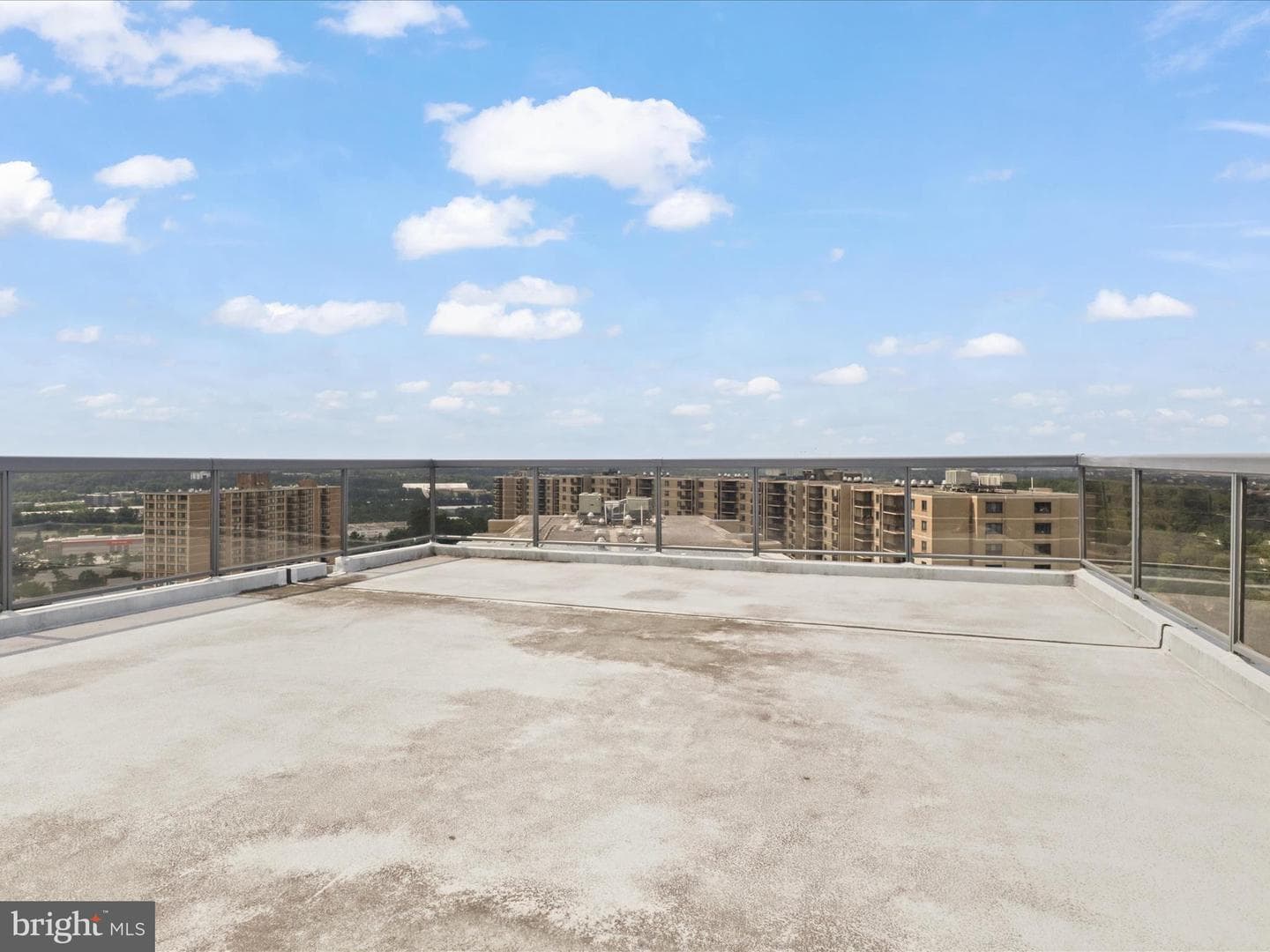 205 Yoakum Parkway #1020 photo 26