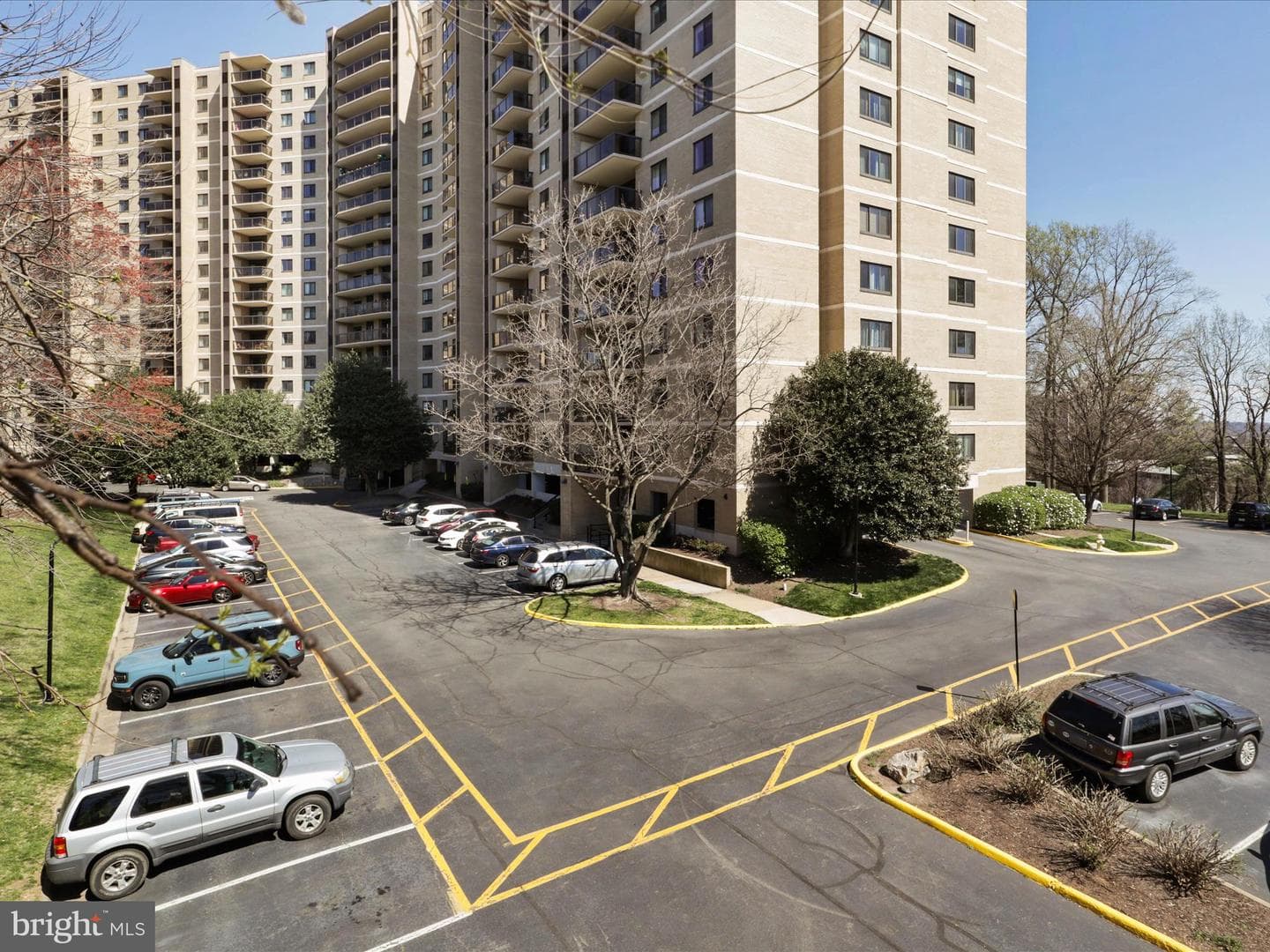 205 Yoakum Parkway #1020 photo 52