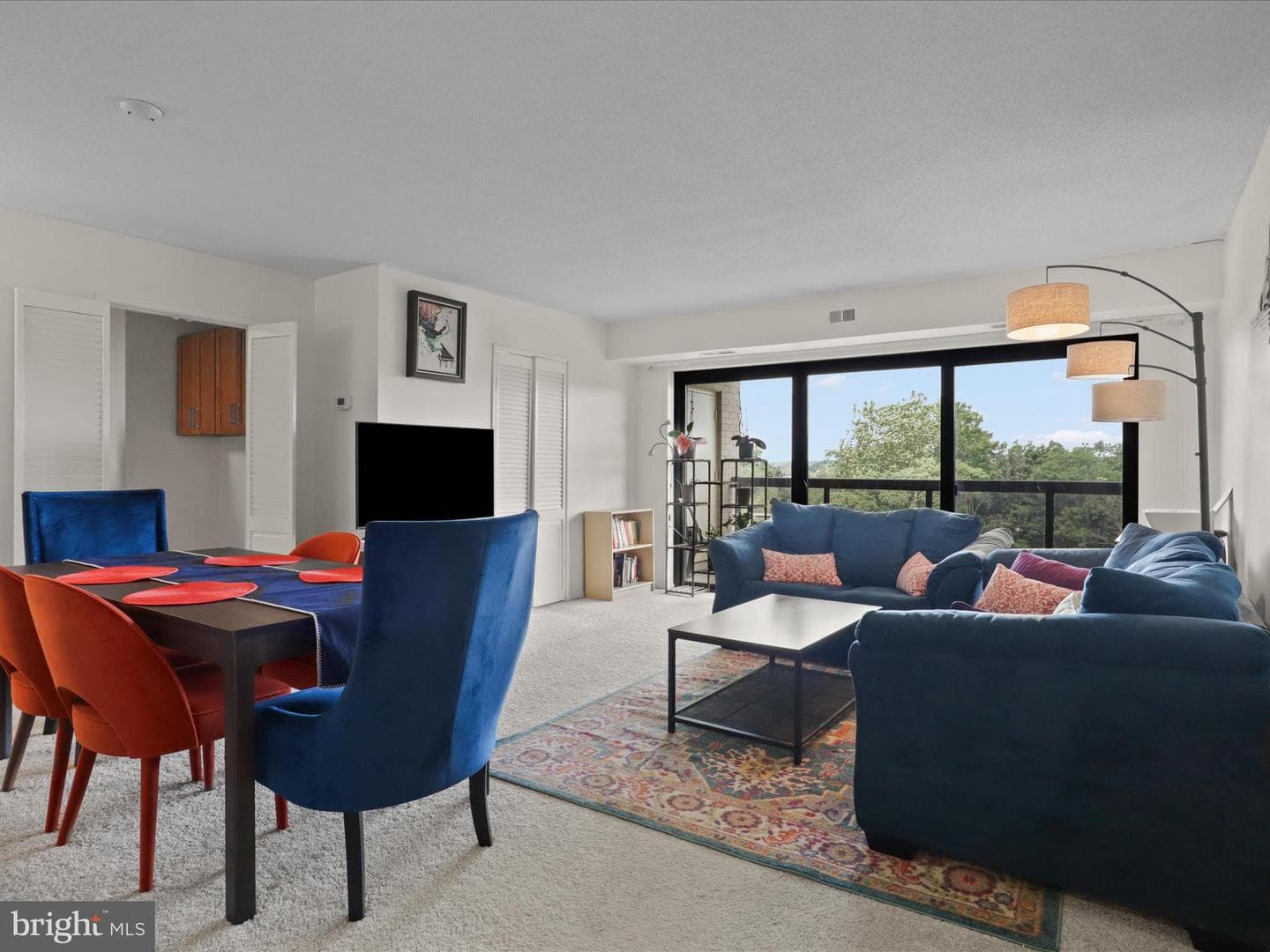 205 Yoakum Parkway #1020 photo 6