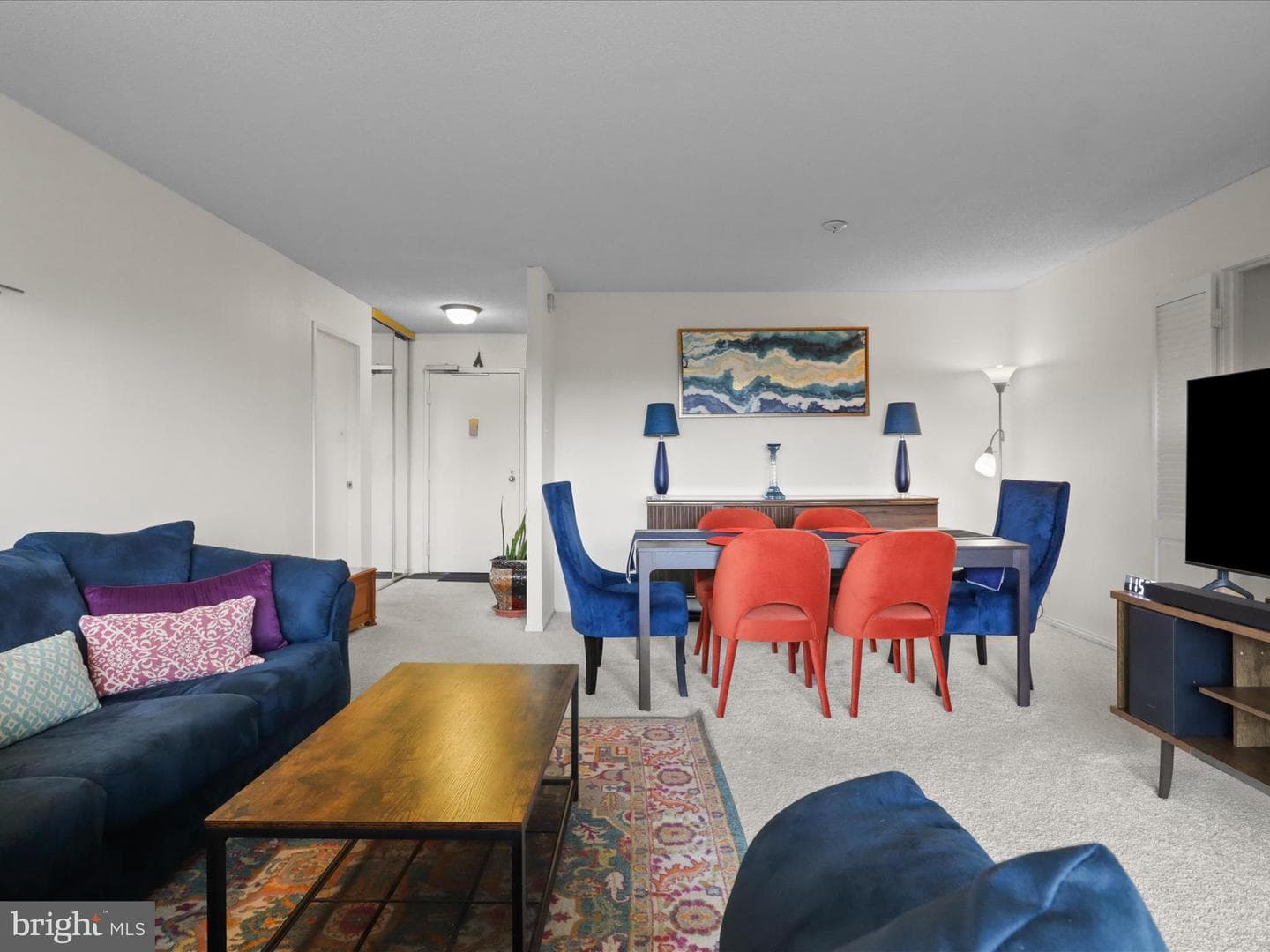 205 Yoakum Parkway #1020 photo 9