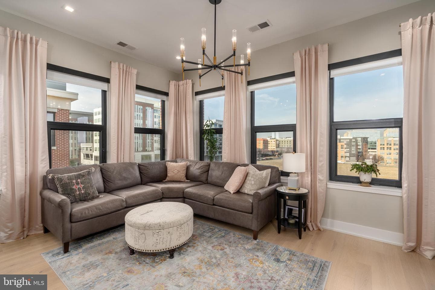737 Swann Avenue #502 photo 10