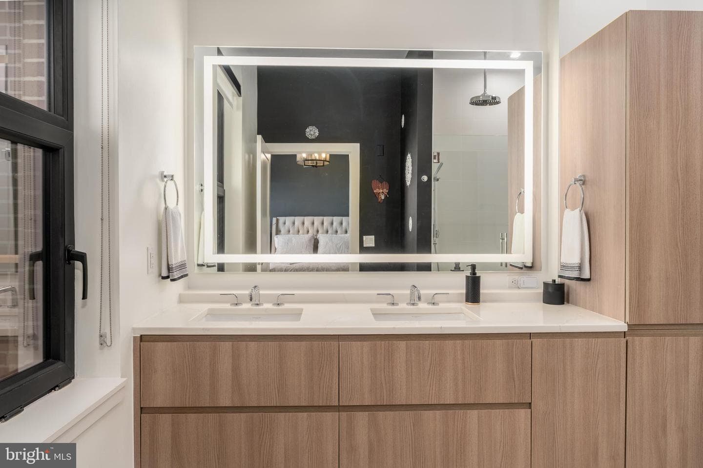 737 Swann Avenue #502 photo 14